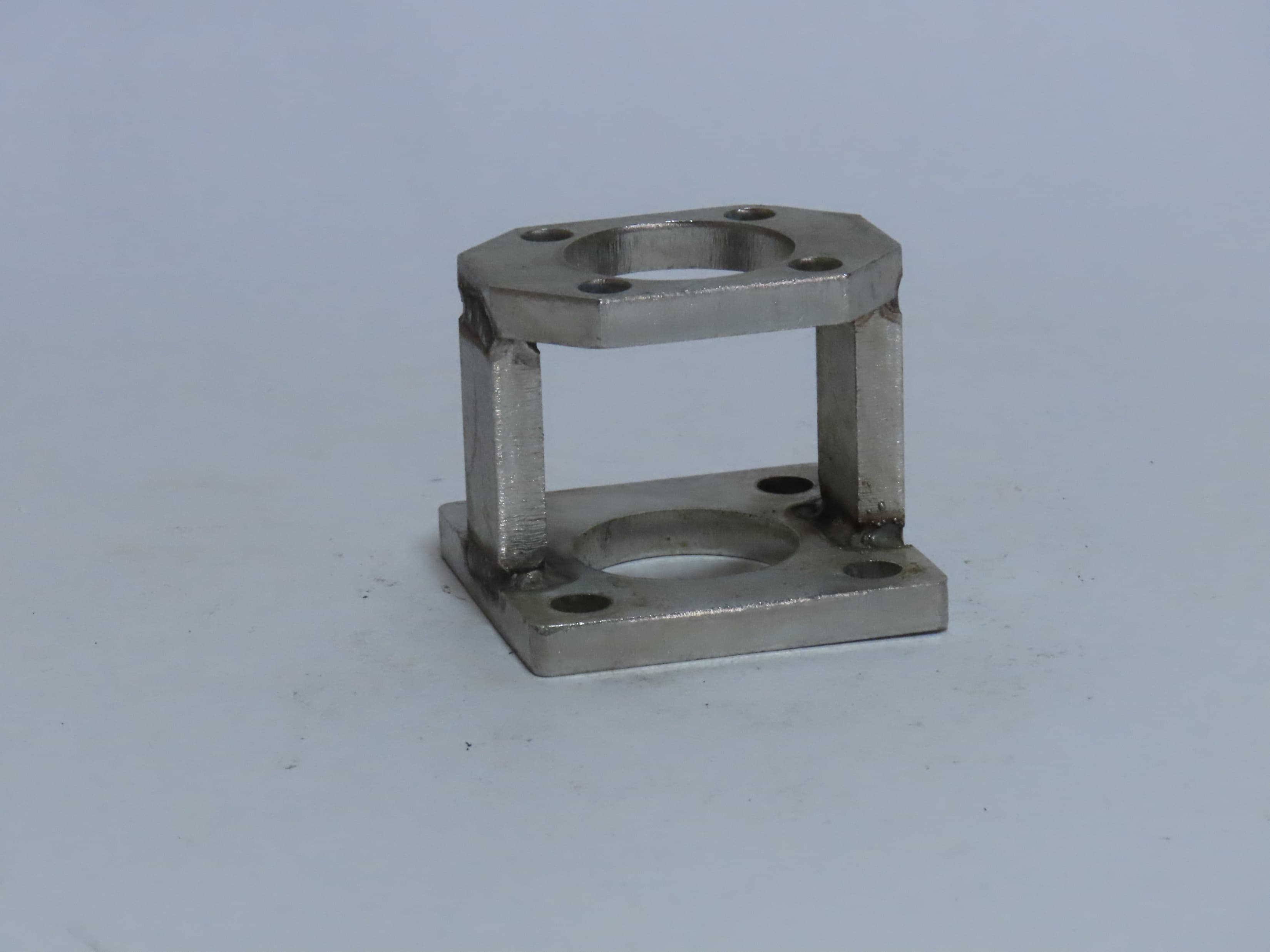 Bracket family variant 4